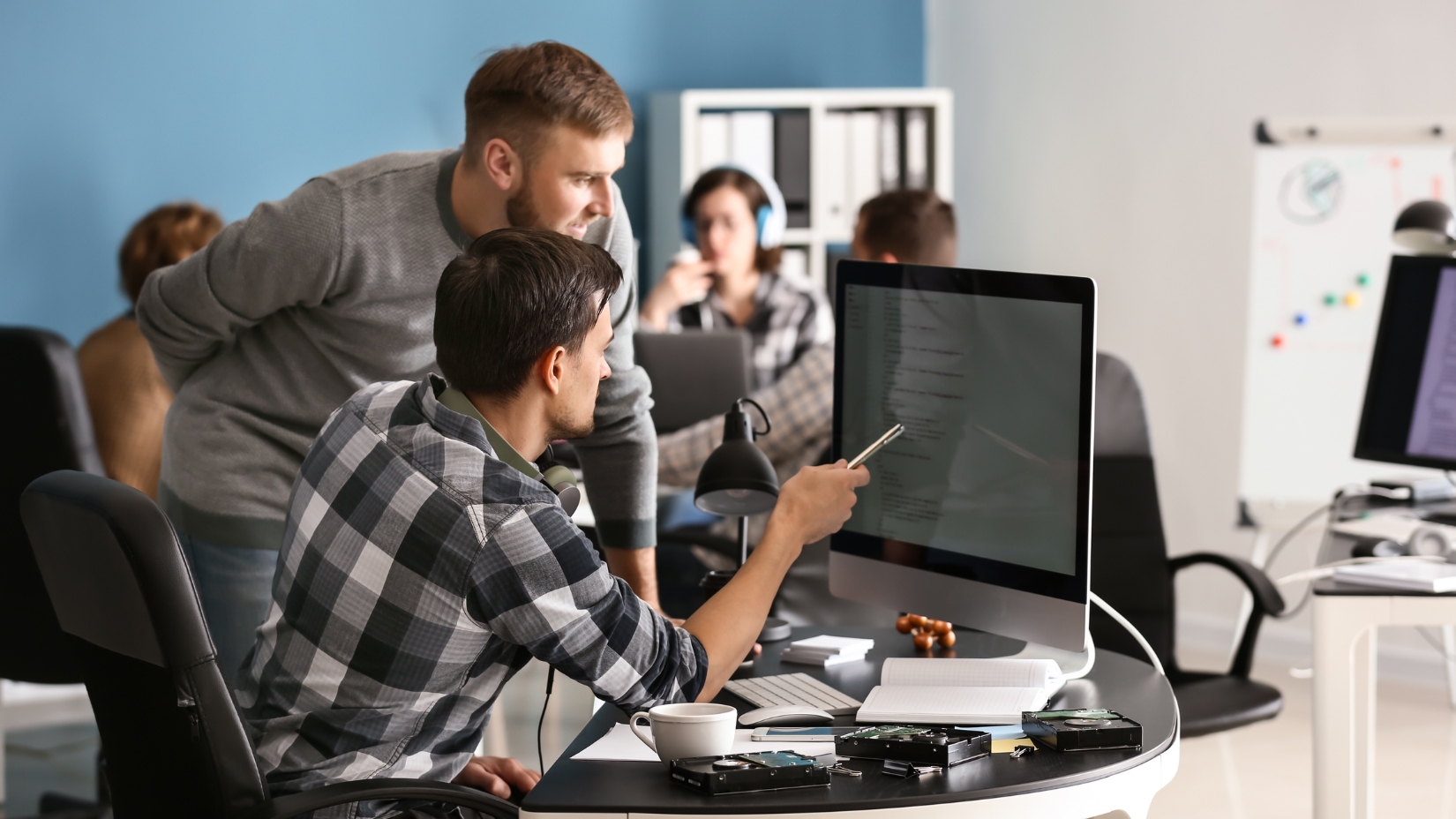 Featured image for “Hybrid Workplace IT Support: 7 Strategies for Supporting a Distributed Workforce”